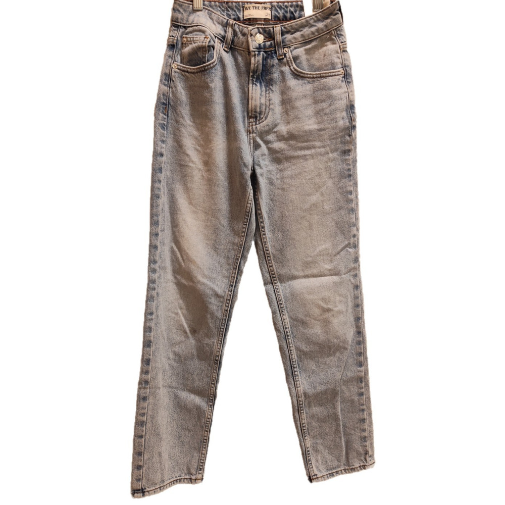 We The Free High Rise Light Wash Mom Jeans - Blue